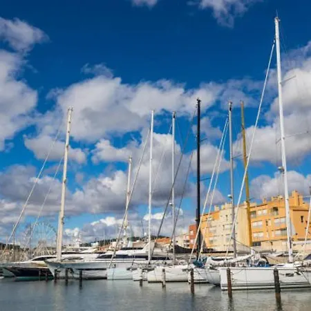 Apartment 2 Pieces Proche Centre Port, Calme Et Parking Privatif - Fr-1-723-70 Agde
